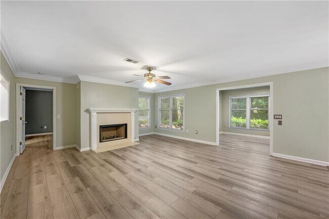 Foto del edificio - 601 Abingdon Way NE