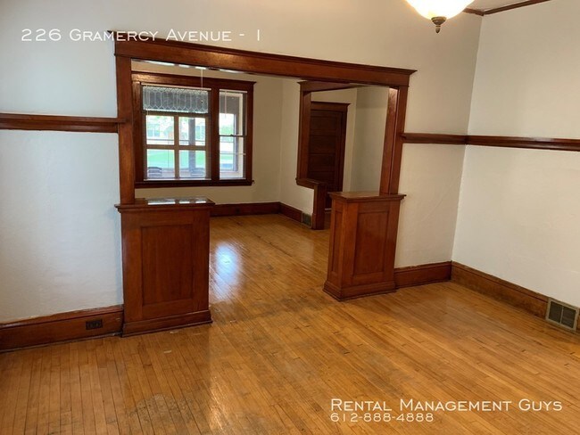 Foto del edificio - 226 Gramercy Ave