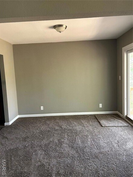 Foto del edificio - 4041 Mabels Ln