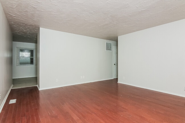 Building Photo - 8139 Barry Rd