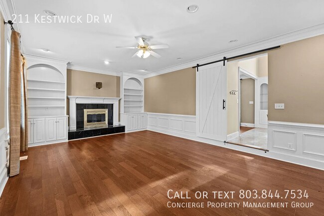 Foto del edificio - 211 Kestwick Dr W