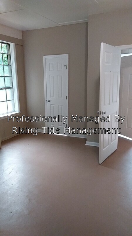 Building Photo - 2743 Lee Meadows Dr