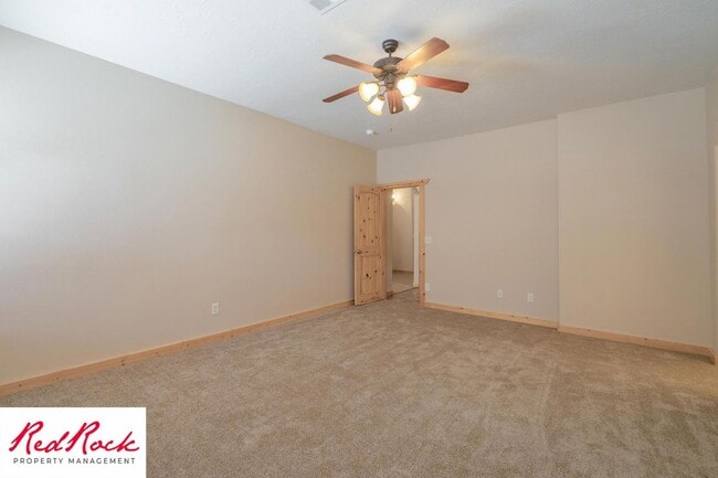 Building Photo - Gorgeous Remodeled 3 Bedroom 2 Bathroom Home.