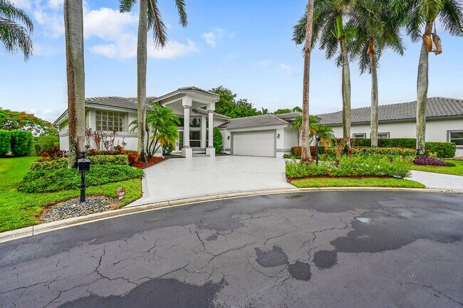 Building Photo - 6419 NW 99th Dr