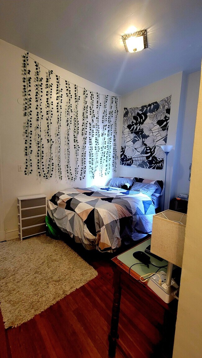 Foto del edificio - 421 W Grace St