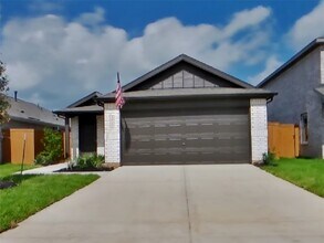 Building Photo - 3009 fantasy Terrace Dr