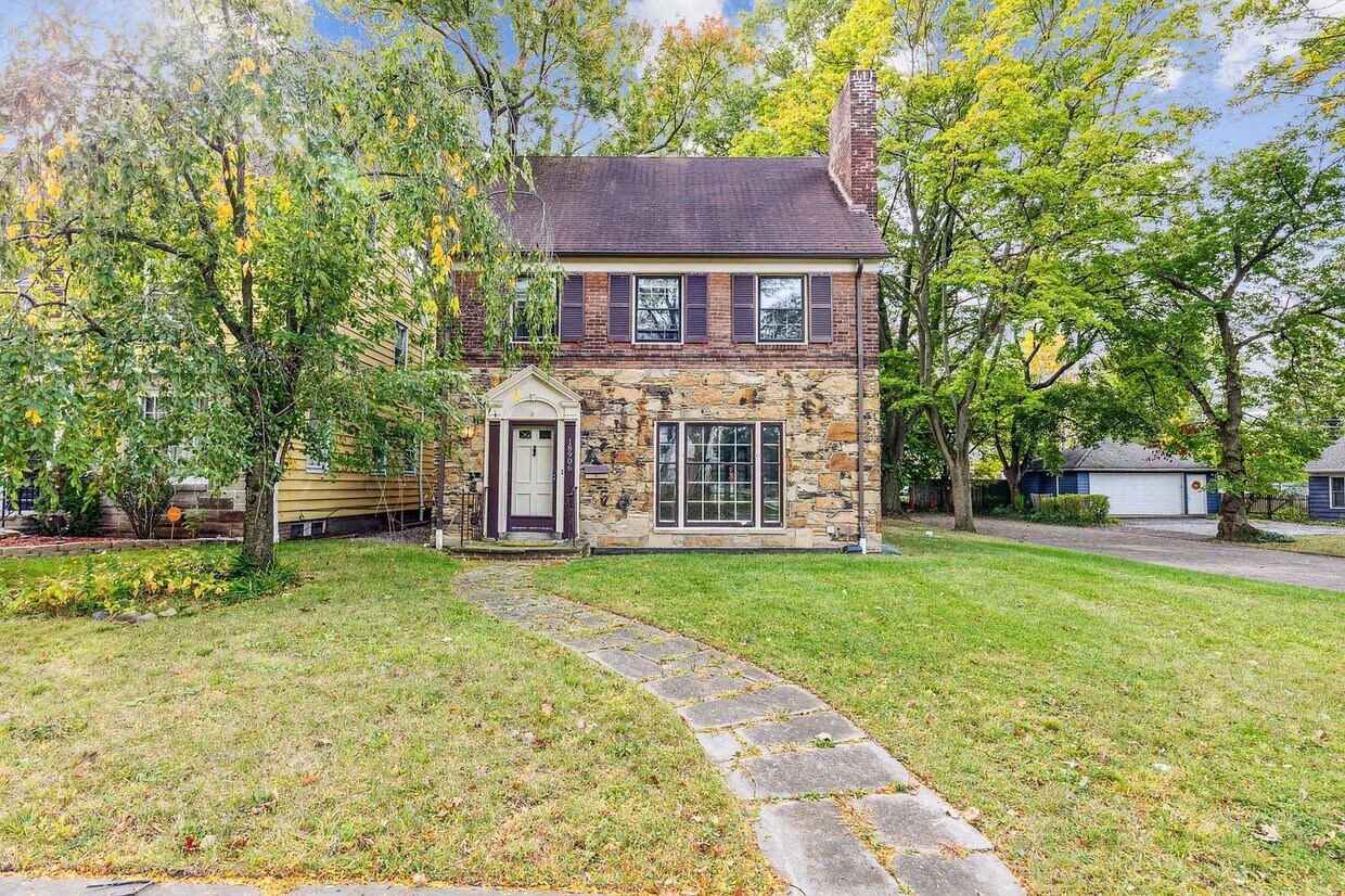 18906 Scottsdale Blvd, Shaker Heights, OH 44122 House Rental in