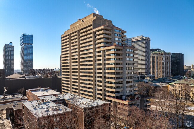 Building Photo - 2021 Atwater