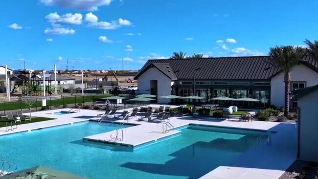 Foto del edificio - 22457 E Watford Dr