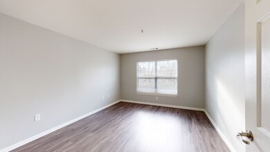Interior Photo - 14 North