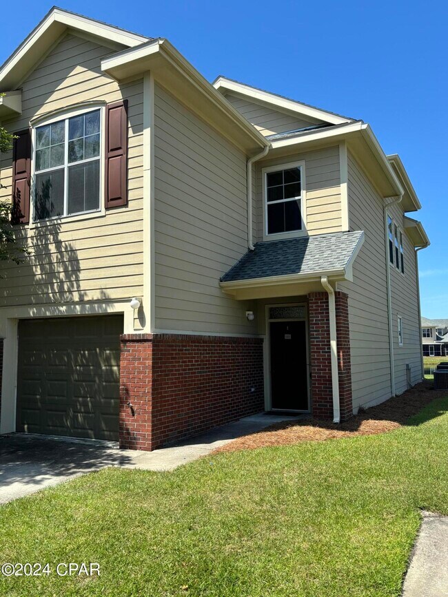 Foto del edificio - 1101 Baldwin Rowe Cir