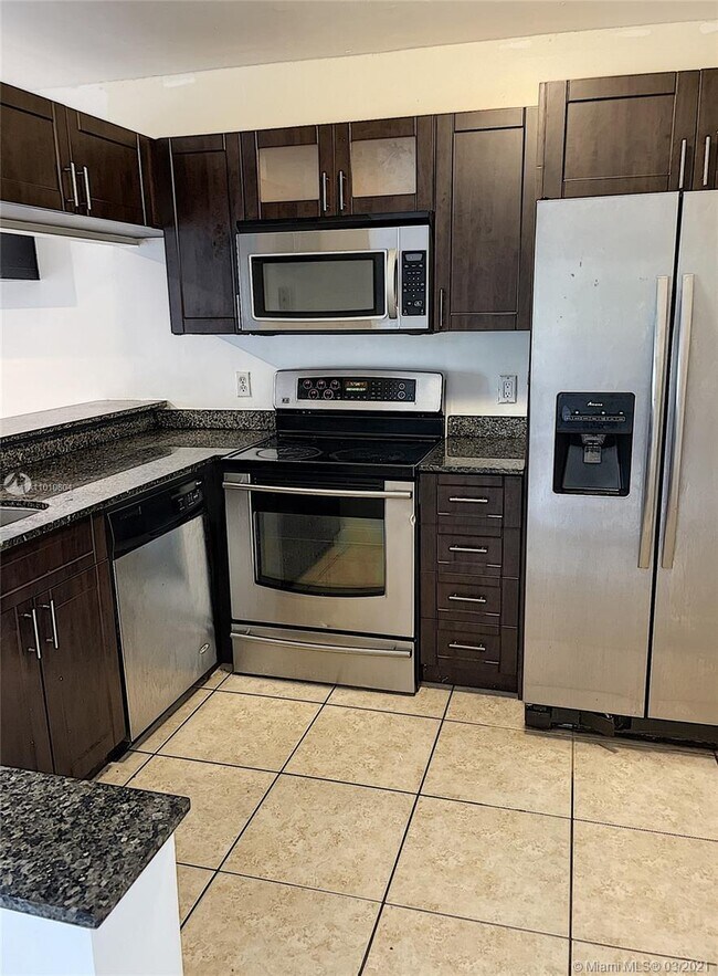 Foto del edificio - 10045 NW 46th St