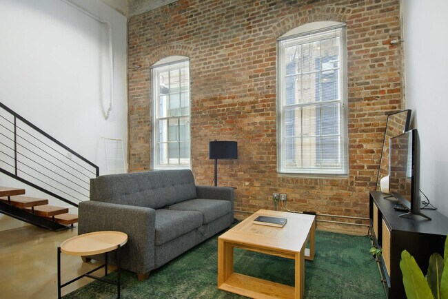 Foto del edificio - 822 Howard Ave