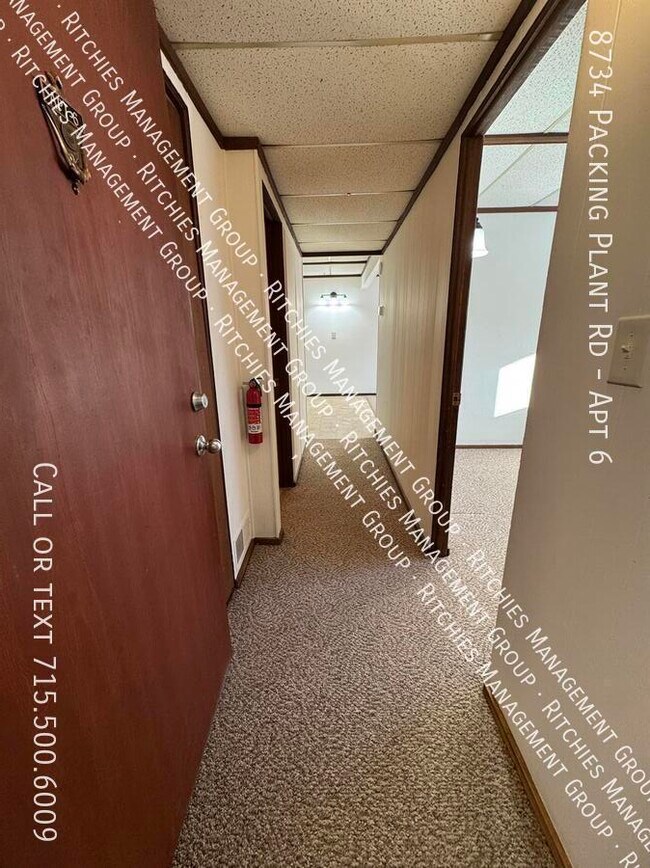 Foto del edificio - 8734 Packing Plant Rd