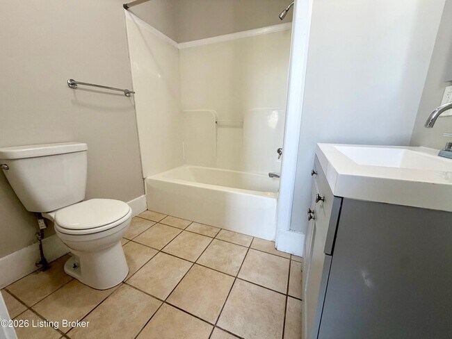 Foto del edificio - 511 W Harrison Ave