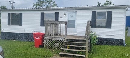 Building Photo - 521 Edison Ct