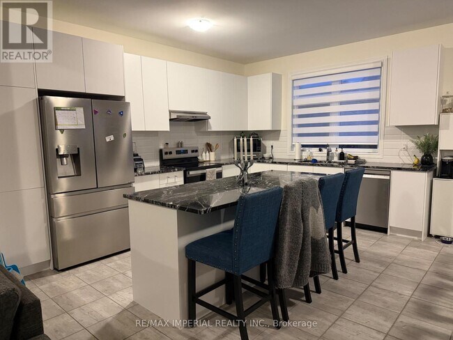 Photo du bâtiment - 37 Faimira Ave