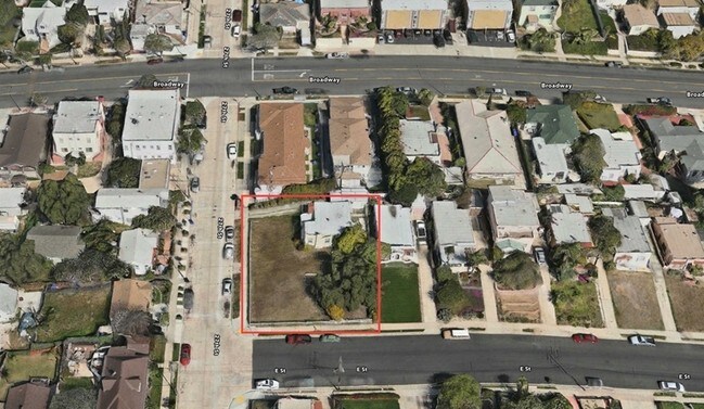 Aerial Photo - 27th Street Townhomes