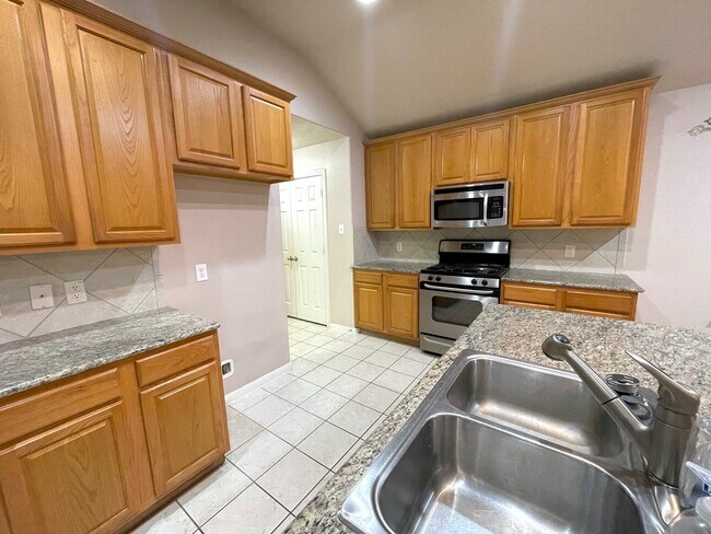 Foto del edificio - 12503 Blue Spruce Vale Way