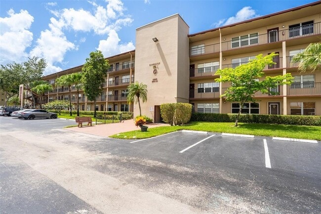 Photo - 13255 SW 9th Ct Apartment