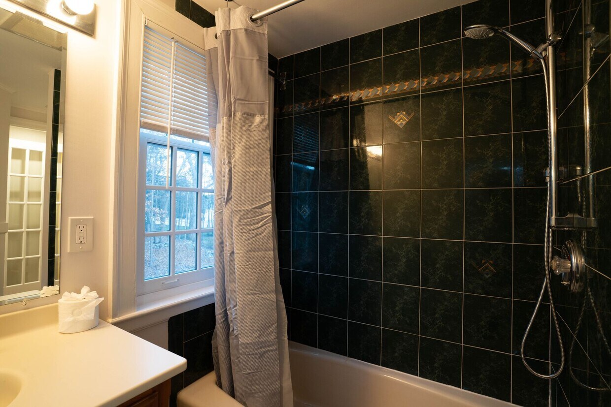 Photo - 42 Puddingstone Ln.,