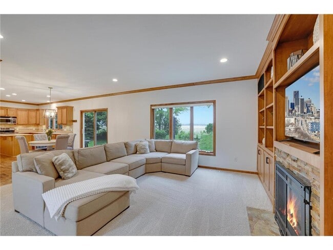 Building Photo - 645 Ramsey Cir