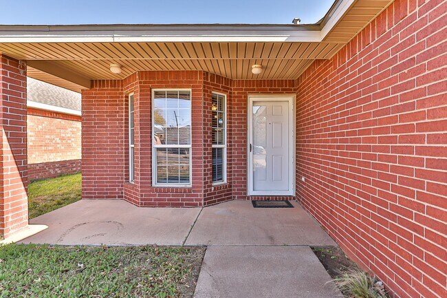 Foto del edificio - First Full Month's rent Free!/Quick Commut...