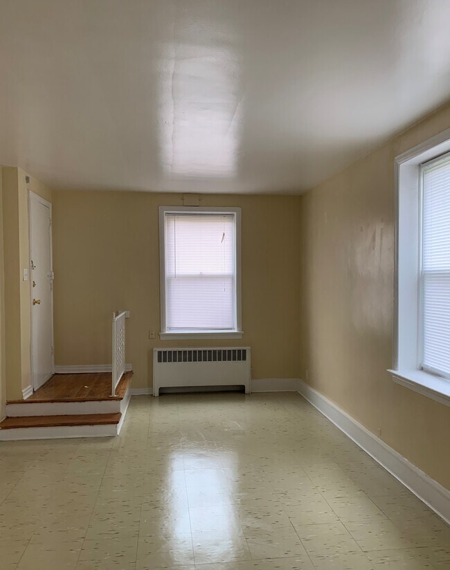 Foto del edificio - 1027 Sheridan Ave