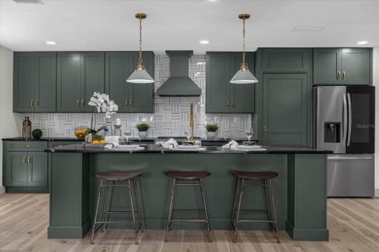 Foto principal - Newly Renovated, Luxurious 4 Bedroom 3 Bat...