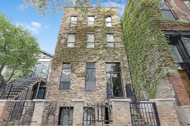 Photo - 1726 N Sedgwick St Apartment