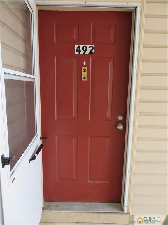Building Photo - 492 Danbury Ln