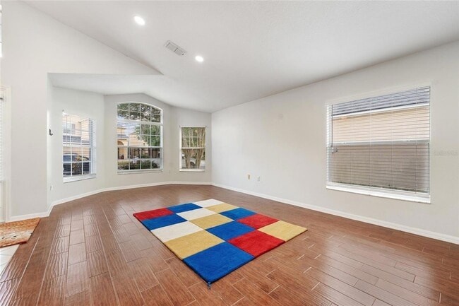 Foto del edificio - 2743 Stanwood Dr