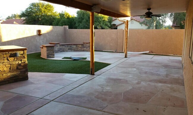 Foto del edificio - 8431 E Heath Ct
