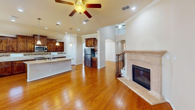 Foto del edificio - 700 Shrewsbury Pl