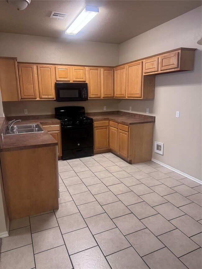 Foto del edificio - 9609 SW 16th St