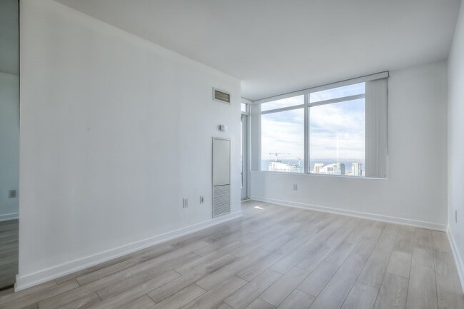 Building Photo - 25 Telegram Mews