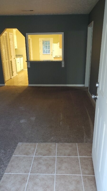 Foto del edificio - 55 Plum Orchard Rd