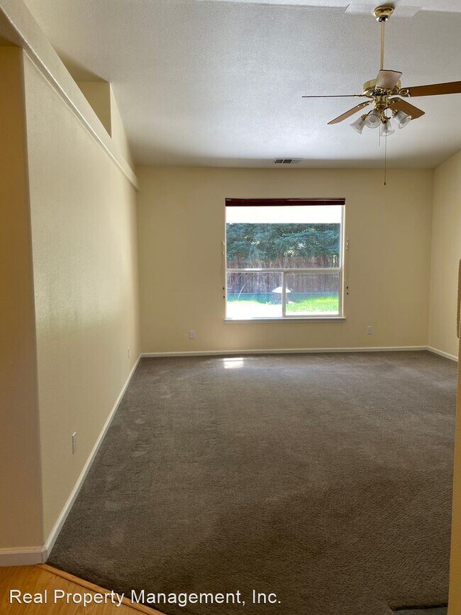 Foto del edificio - 4 br, 2 bath House - 5863 Shadow Glen Drive