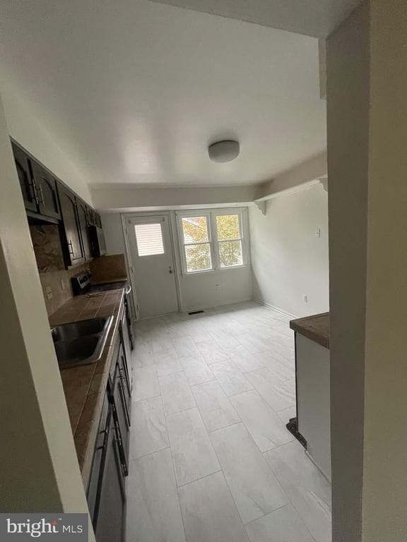 Building Photo - 7107 Sontag Way