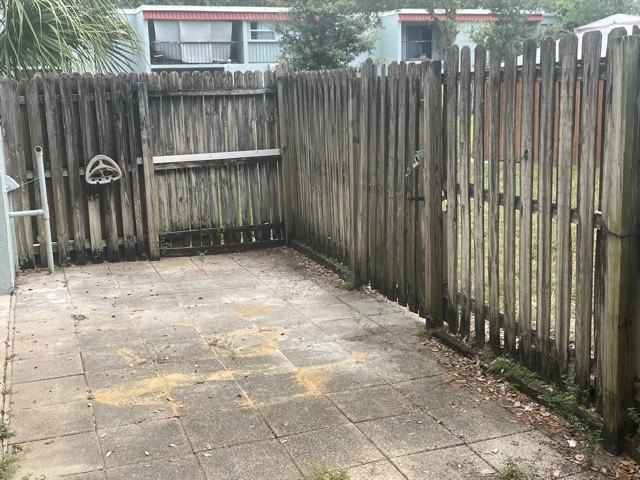Building Photo - 2812 Somerset Park Dr