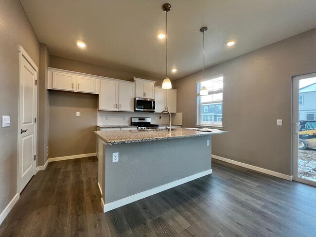 Building Photo - Gorgeous 4 Bed, 2.5 Bath Newer Build in Berthoud!