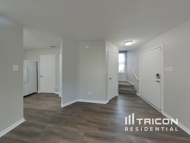 Foto del edificio - 1256 Odell Ln