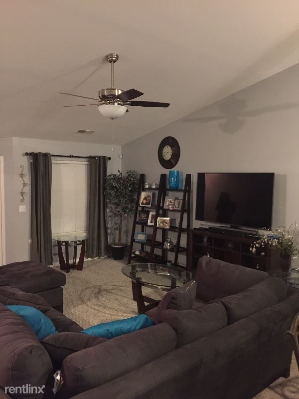 Building Photo - 3 br, 2 bath Townhome - 486 W 76th Avenue