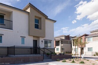 Building Photo - 12232 Azure Gate Rd
