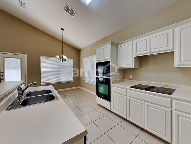 Foto del edificio - 14 Sweetwood