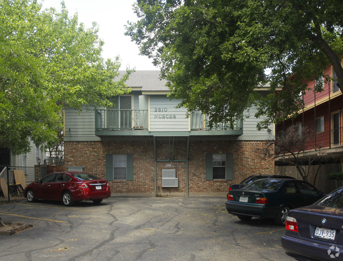 Primary Photo - 2810 Nueces St