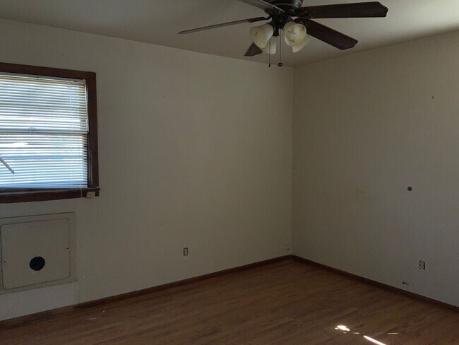 Foto del edificio - 2 Bedroom near the Square