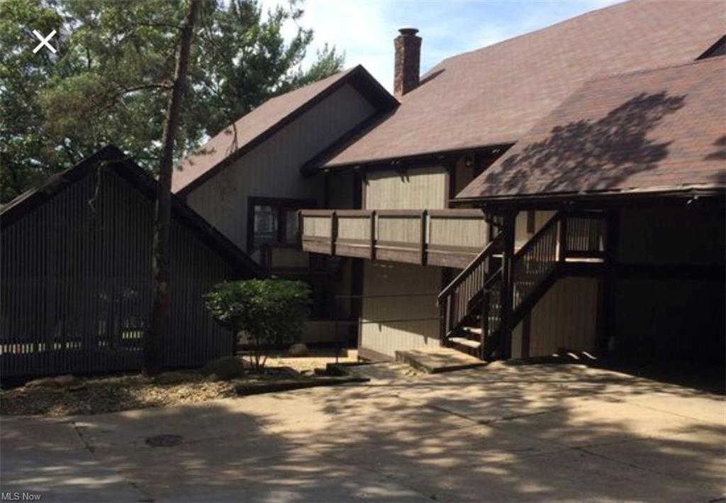 269 2nd St NE Unit 3, Barberton, OH 44203 Apartment for Rent in Barberton, OH