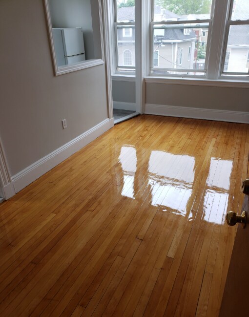 Foto del edificio - 11 Farrington Ave