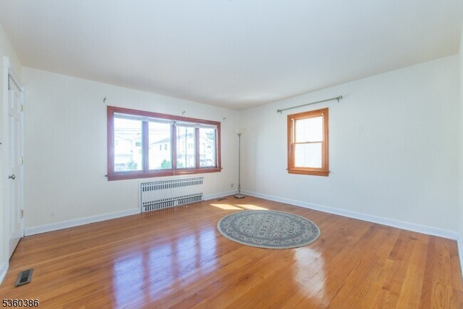 Building Photo - 271 N 5th St